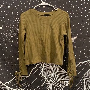 NWT FOREST GREEN WAFFLE TOP